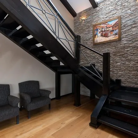 лион Хотел 4*