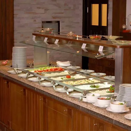 Lion Hotel 4*